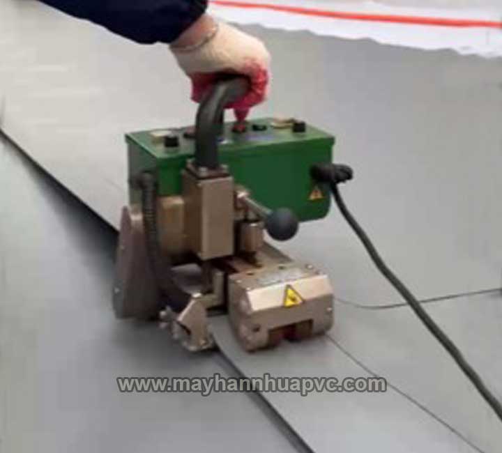 m&aacute;y h&agrave;n bạt nhựa PVC chống thấm LST GM1