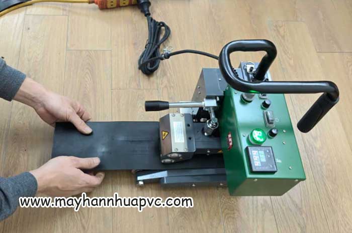 m&aacute;y h&agrave;n bạt nhựa d&agrave;y tới 2mm